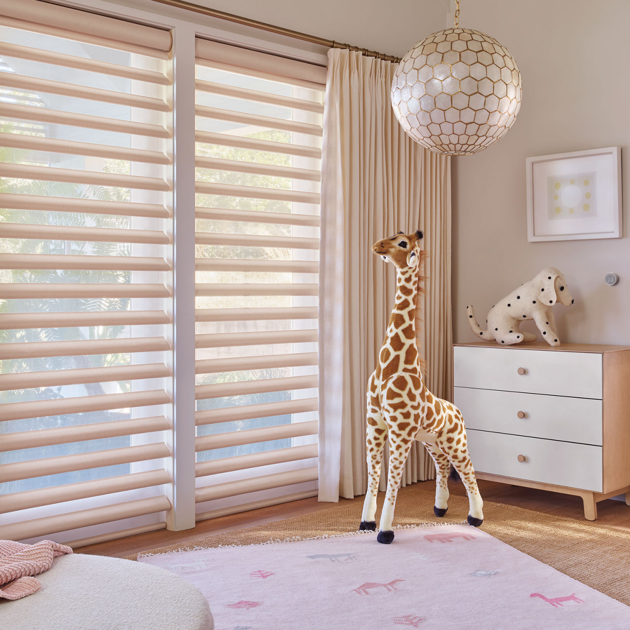 Best Blinds for Living Room - Hunter Douglas